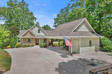 Smith Lake (Ryan Creek) A 4BR/3.5BA lake home in a very desired - Lake Home For Sale in Bremen, Alabama