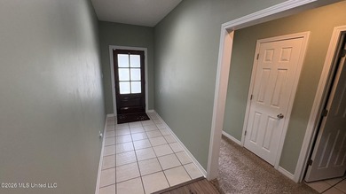 Extremely well updated and maintained home in a very convenient - photo 20