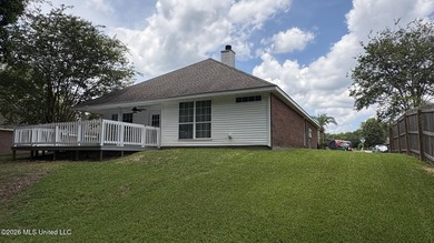 Extremely well updated and maintained home in a very convenient - photo 23