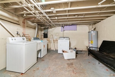 Located in the desirable Squirrel Hill area, with convenient - photo 27