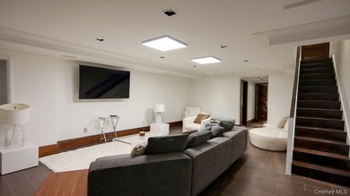 This exceptional over 20-foot-wide townhouse is discreetly - photo 31
