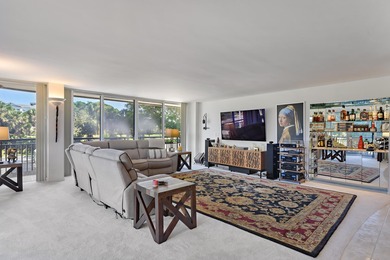 Lake Mangonia Condo For Sale in West Palm Beach Florida