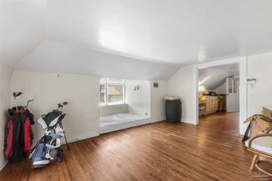 Welcome to this beautifully preserved Victorian just minutes - photo 22