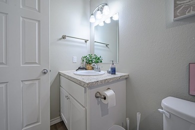 Turnkey Income-Producing Coastal Cottage | STR Allowed | Fully - photo 28