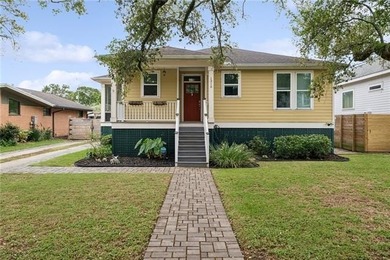 Adorable, newer-construction cottage on a large lot in the - photo 3