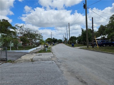 Dinner Lake - Highlands County Home For Sale in Sebring Florida