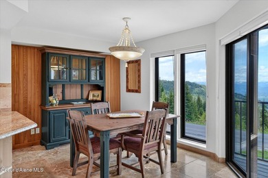 Luxury ski-in/ski-out Highland Village condo with a warm rustic - photo 12