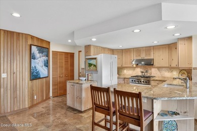 Luxury ski-in/ski-out Highland Village condo with a warm rustic - photo 13
