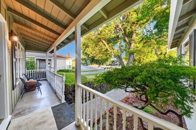 Welcome to this spacious 4-bedroom, 2-bathroom home offering 1 - photo 4