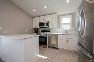 Absolutely pristine Legal two-family in Long Beach - recently - photo 18