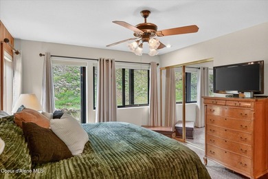 Luxury ski-in/ski-out Highland Village condo with a warm rustic - photo 21