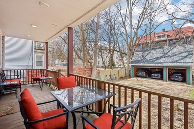 Exceptional east side residence just moments from the lake - photo 30