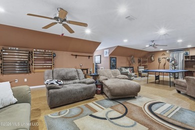 Enjoy the perfect blend of privacy and convenience with this - photo 36