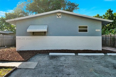 4.88% ROI! Incredible investment opportunity just steps from - photo 3