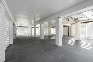 Incredible opportunity to own a beautifully renovated Sullivan's - photo 23