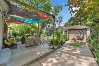 Beautifully renovated ranch located in the heart of Pleasant - photo 2