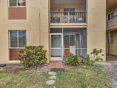 Charming 1-bedroom, 1-bath first-floor corner unit in Forest - photo 1