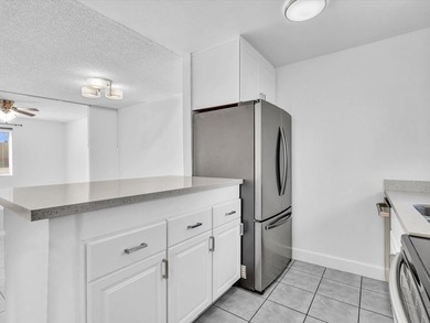 Charming 1-bedroom, 1-bath first-floor corner unit in Forest - photo 7