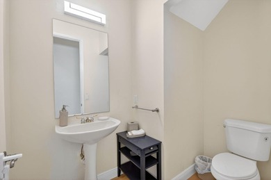 NEW ROOF 2025, RENOVATED KITCHEN 2026 WITH QUARTZSITE COUNTER - photo 41