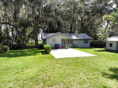 Lake Home For Sale in Melrose, Florida