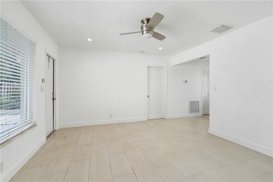 Well-maintained duplex in the heart of Oakland Park offering - photo 8
