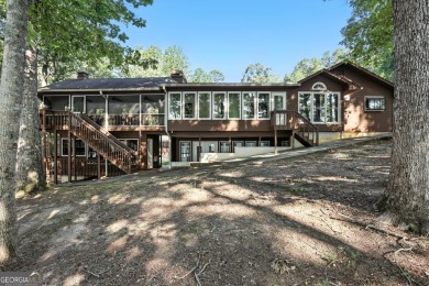 Lake Home For Sale in Toccoa, Georgia