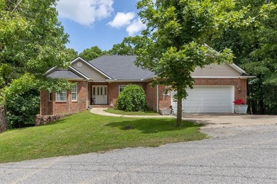 Exceptional space and endless possibilities! Featuring 5 - photo 1