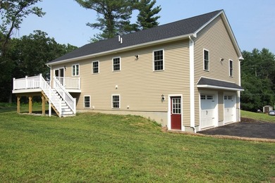Enjoy the privacy of 1.5 acres in a country setting but offering - photo 4