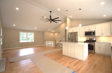 Enjoy the privacy of 1.5 acres in a country setting but offering - photo 8