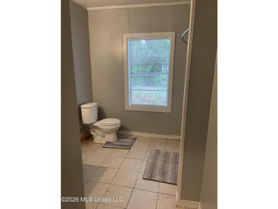 Investor Opportunity! Nestled beneath beautiful, mature oak - photo 9