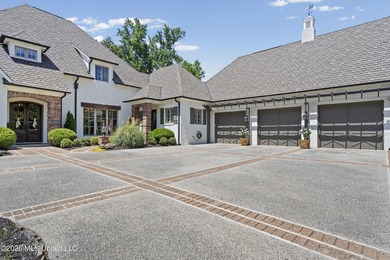 Straight out of a magazine! This beautiful executive estate in - photo 4