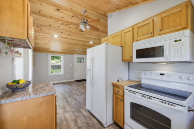 Lake Living at its Finest - photo 12