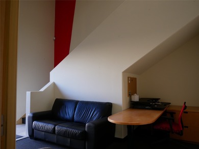 Beautiful Commercial Property that is just right for a live/work