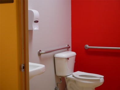 Beautiful Commercial Property that is just right for a live/work