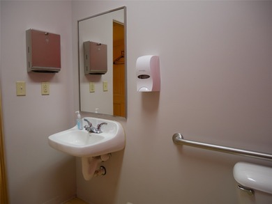 Beautiful Commercial Property that is just right for a live/work