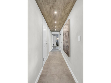 One-of-a-kind and unlike anything else in Essex Tower, this - photo 15