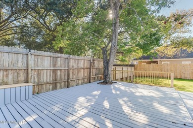 Super Clean, Move-In Ready Brick Home in Award-Winning Long - photo 7