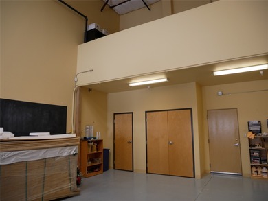 Beautiful Commercial Property that is just right for a live/work