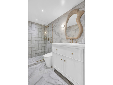 One-of-a-kind and unlike anything else in Essex Tower, this - photo 27
