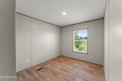 BRAND NEW, 2026, HOME WITH YEAR-ROUND MOUNTAIN VIEWS, DEDICATED - photo 31