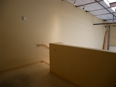 Beautiful Commercial Property that is just right for a live/work