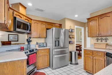 Welcome to 2409 Twin Oak Drive, a beautifully maintained home - photo 12