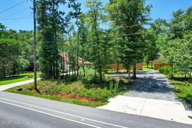 Large cleared lot, partially fenced in a beautiful area in - photo 5
