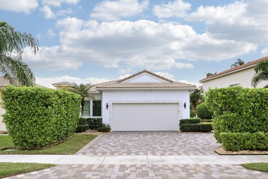 Mirabella Lakes  Home For Sale in Palm Beach Gardens Florida