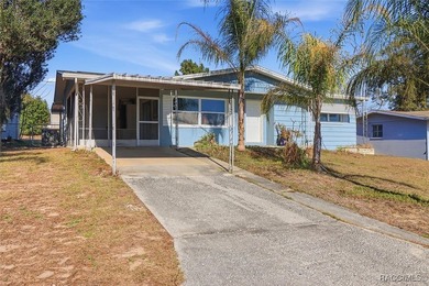 Adorable and well-maintained 2-bedroom, 1-bath home situated on - photo 4