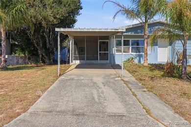 Adorable and well-maintained 2-bedroom, 1-bath home situated on - photo 5
