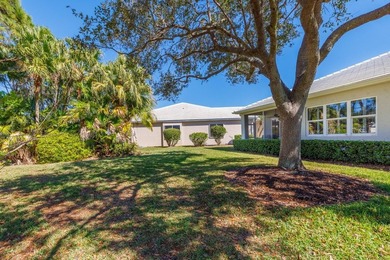 This is a TOTALLY UPDATED absolutely lovely VILLA in Monarch - photo 33