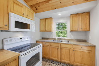 Lake Living at its Finest - photo 10