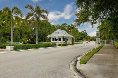 This is a TOTALLY UPDATED absolutely lovely VILLA in Monarch - photo 48