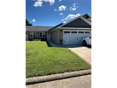 Ohio River Townhome/Townhouse For Sale in Belpre Ohio